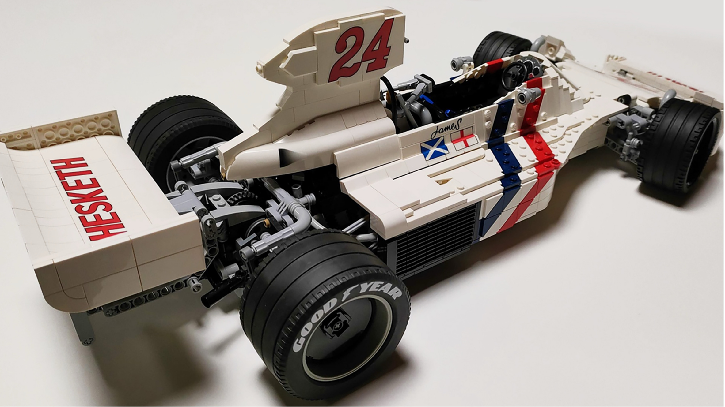 Hesketh Racing Collectable Construction a